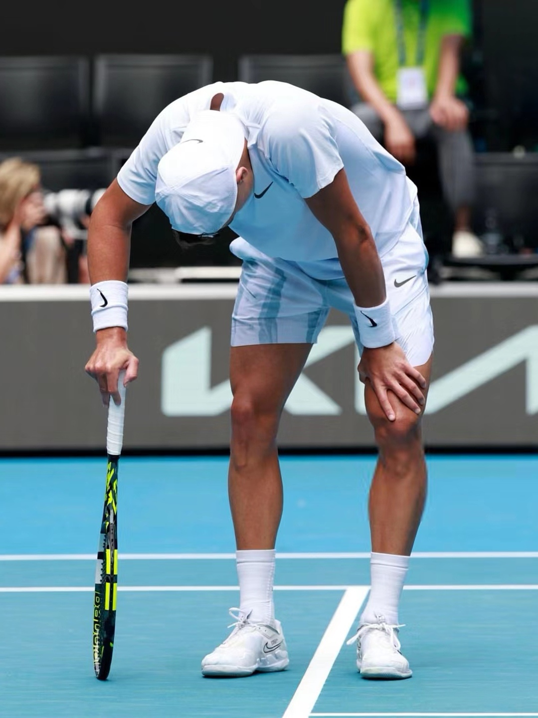 德国选手在撑杆跳高比赛中失利，遗憾