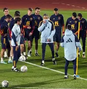 拉科鲁尼亚全队备战，士气高昂展望未来