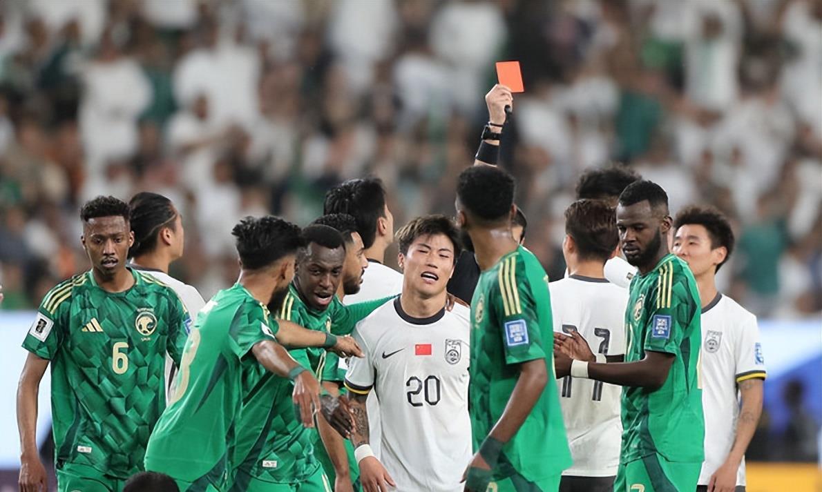 孙兴慜开场5分钟连进两球，国安防线形同虚设！的简单介绍